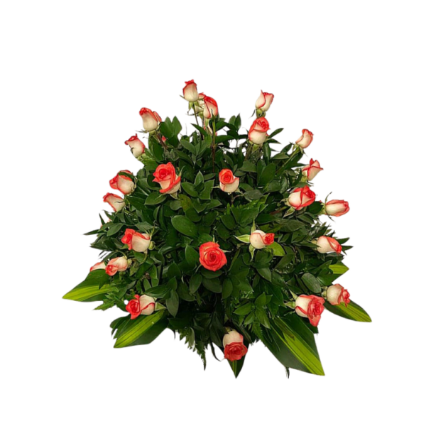 Diseño Floral con rosas bicolor y complementos.