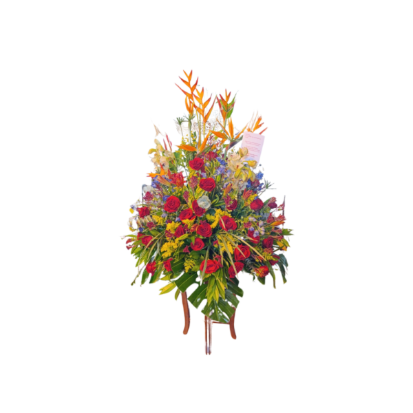 Diseño floral Deluxe con Rosas Rojas, Orquídeas, exóticas y complementos.